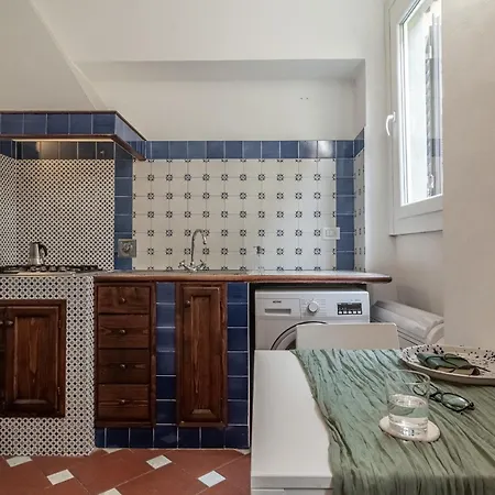 The Florentine Backpacker شقة *